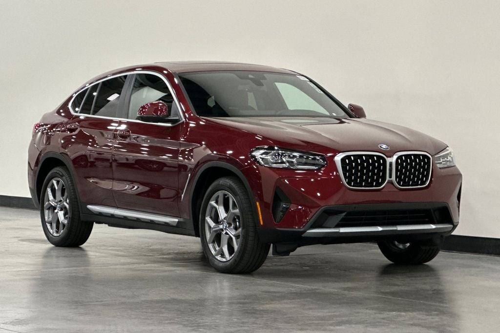 2025 BMW X4 xDrive30i