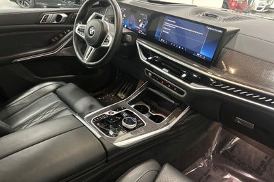 2024 BMW X7 M60i