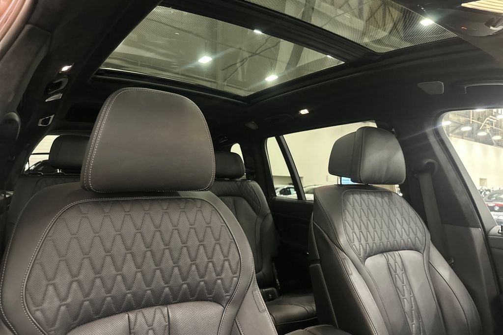 2024 BMW X7 M60i