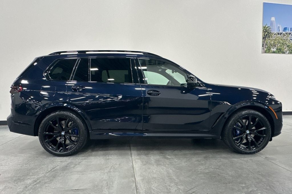 2024 BMW X7 M60i