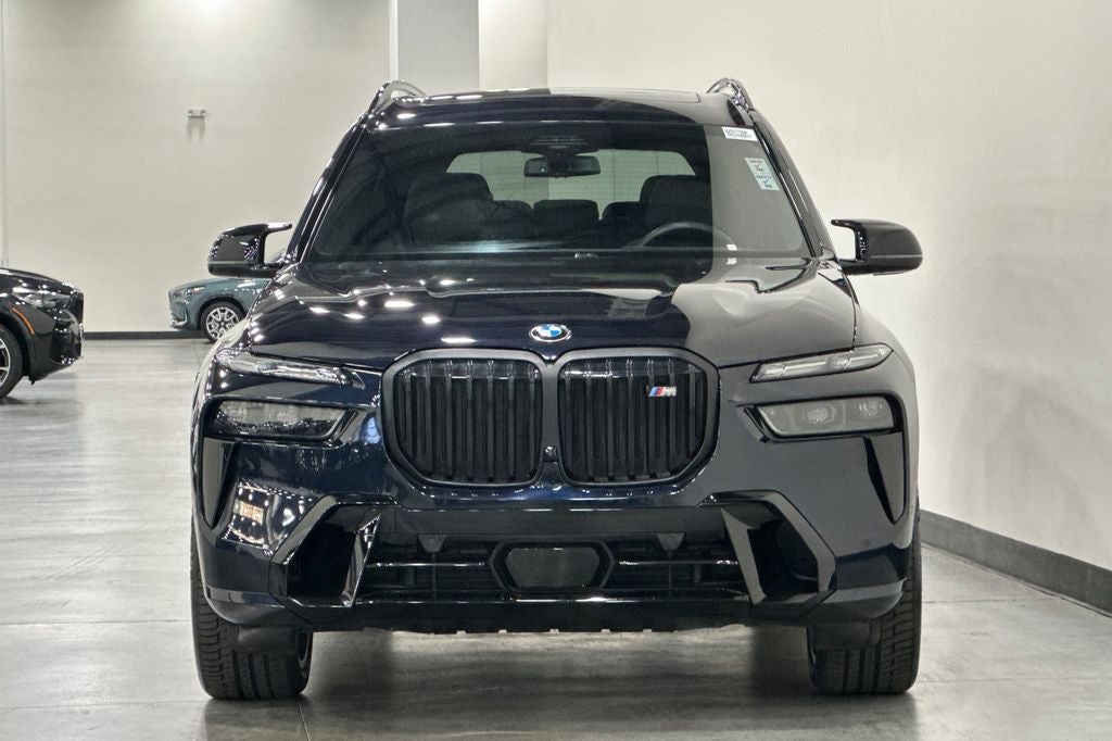2024 BMW X7 M60i