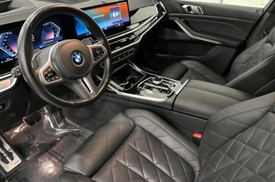 2023 BMW X7 M60i