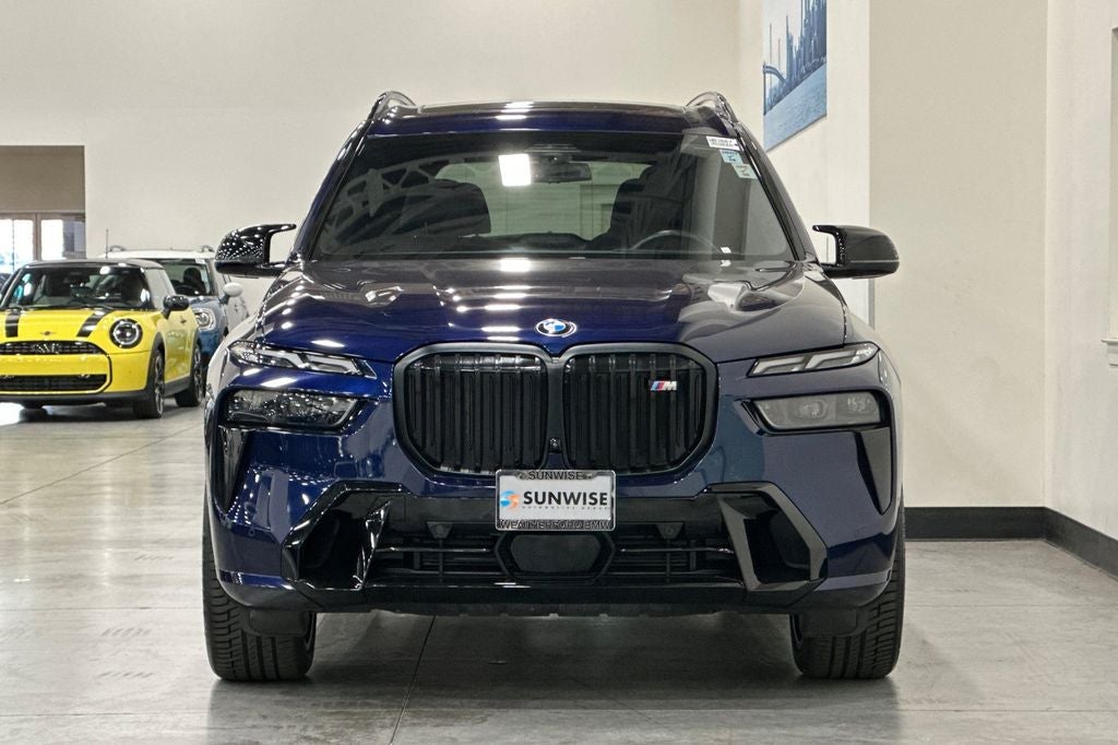 2023 BMW X7 M60i