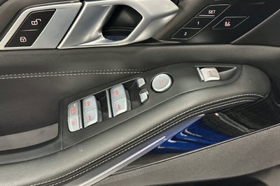 2025 BMW X7 M60i