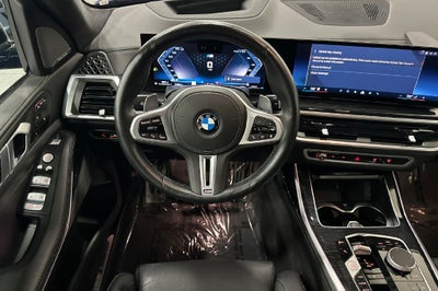 2025 BMW X7 M60i
