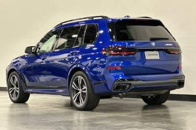 2025 BMW X7 M60i