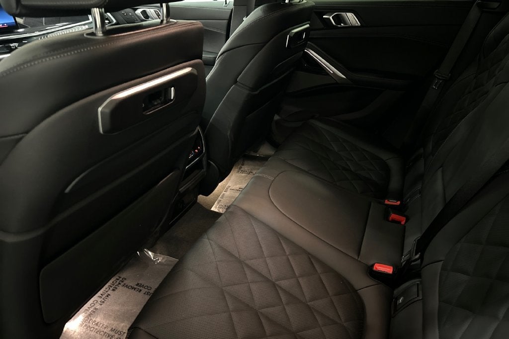 2027 BMW X6 xDrive40i