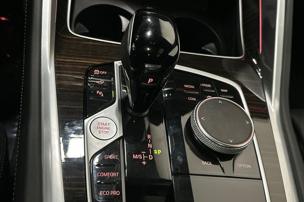 2023 BMW X6 xDrive40i