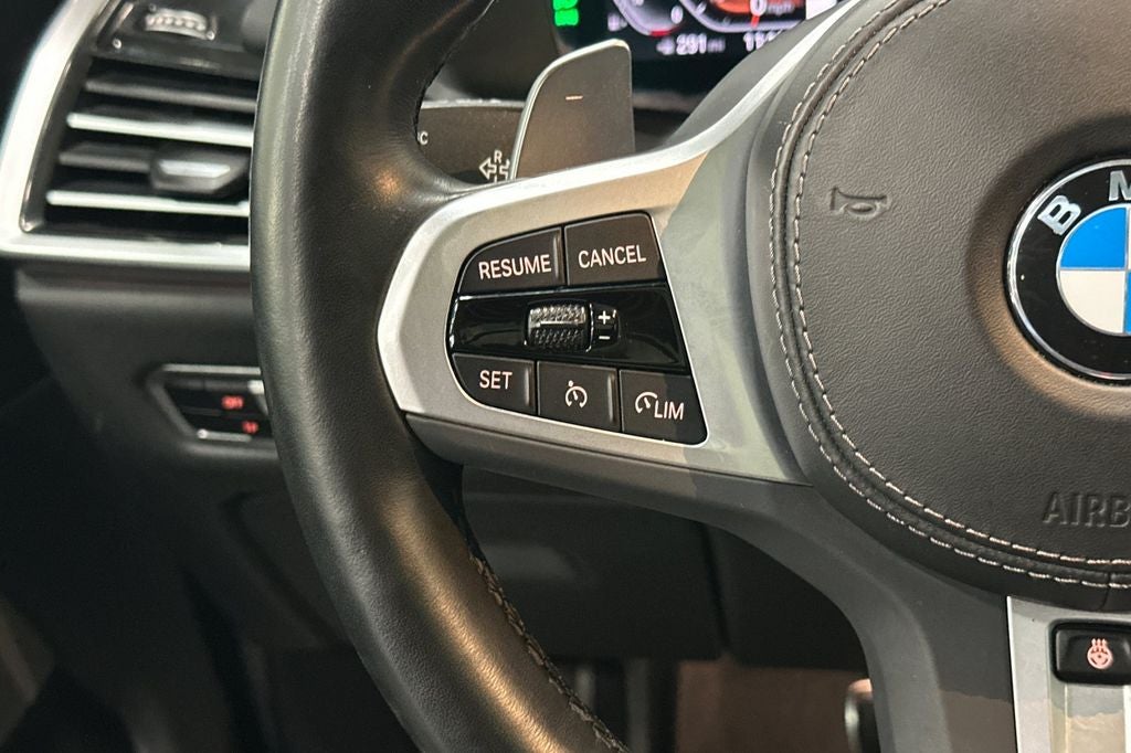 2023 BMW X6 xDrive40i