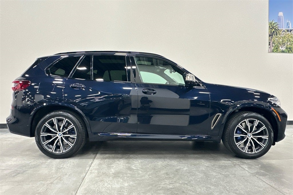 2023 BMW X5 M50i