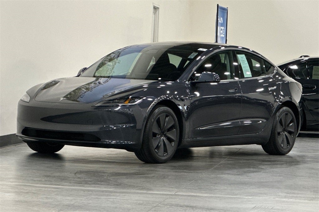 2025 Tesla Model 3 Long Range
