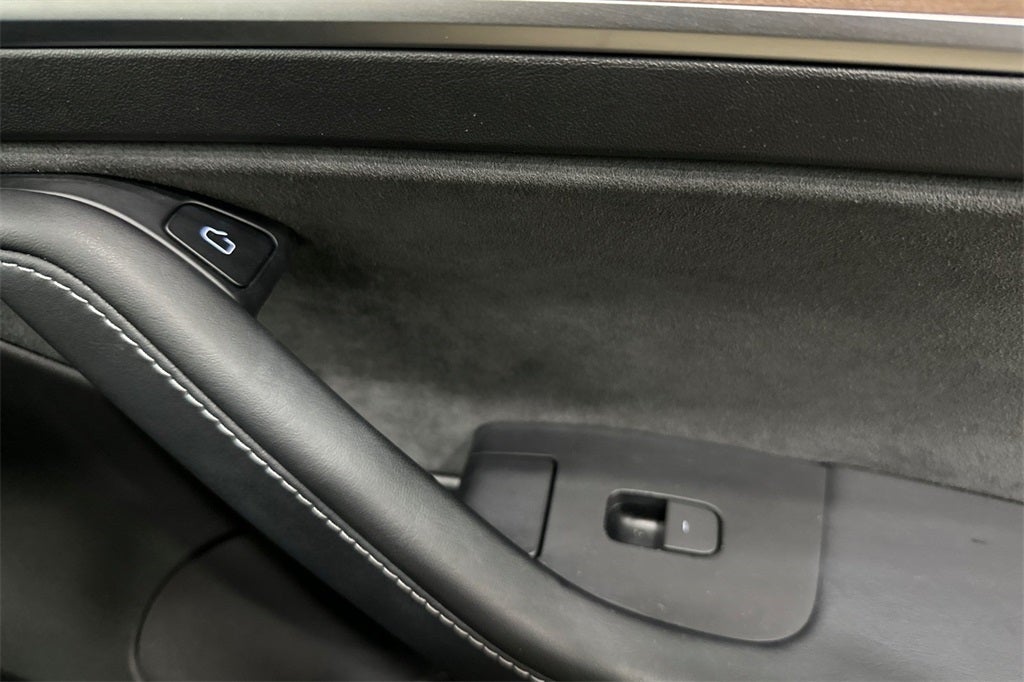 2022 Tesla Model 3 Base