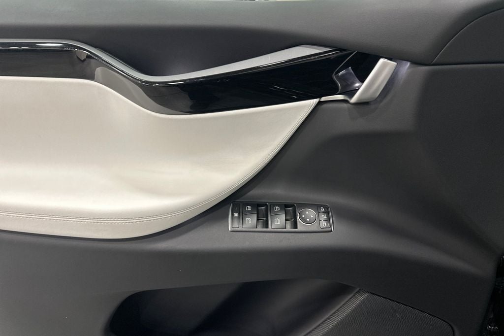 2020 Tesla Model X Long Range