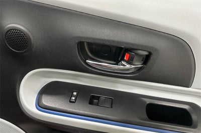 2013 Toyota Prius c Two