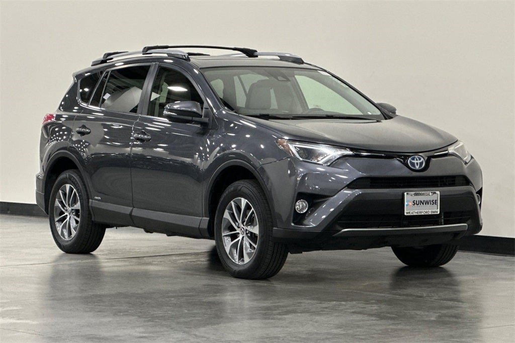 2017 Toyota RAV4 Hybrid XLE
