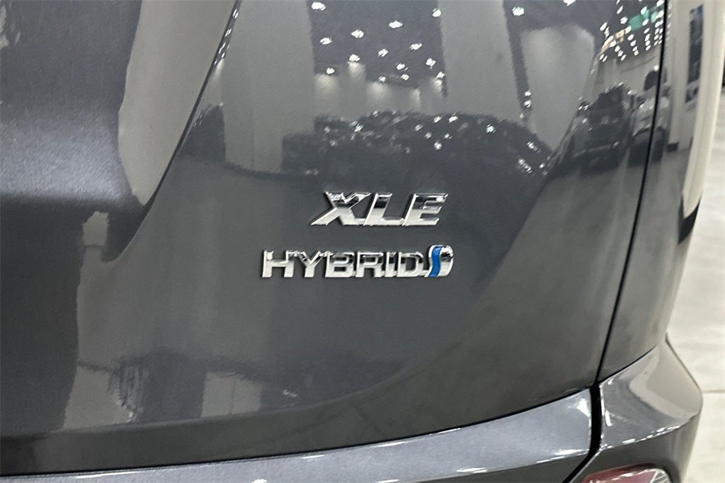 2017 Toyota RAV4 Hybrid XLE