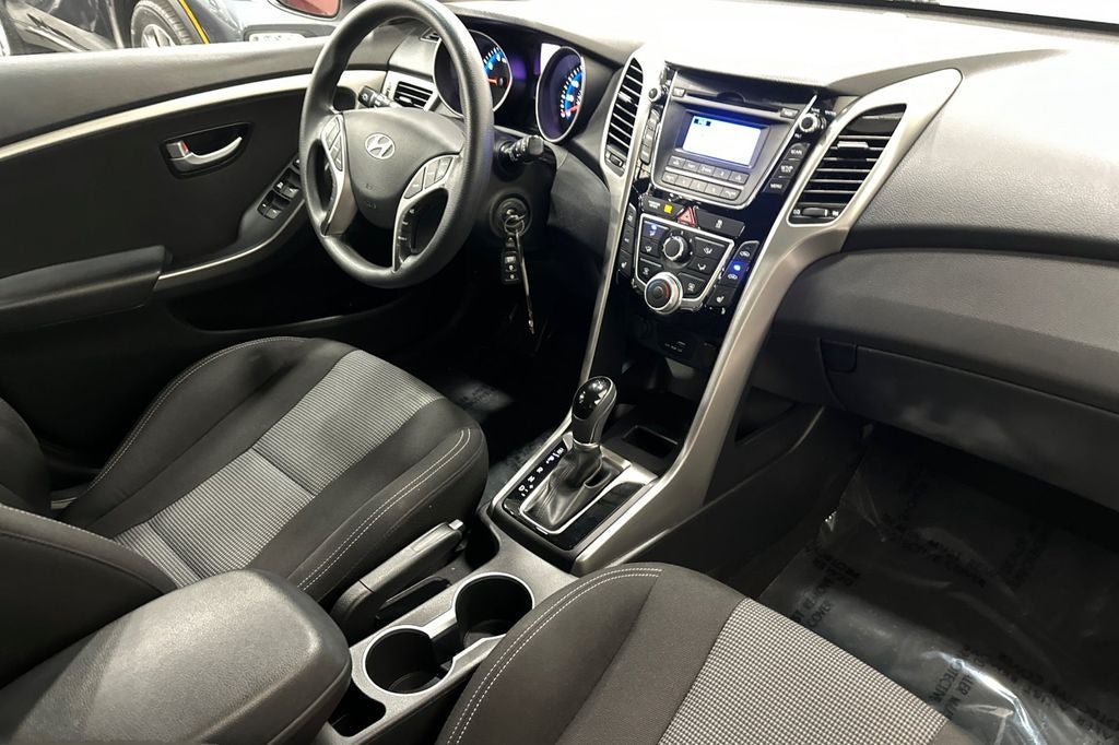 2016 Hyundai Elantra GT Base
