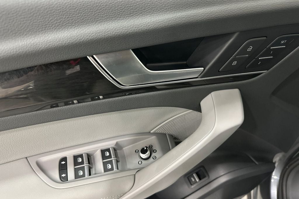 2020 Audi Q5 45 Premium Plus quattro