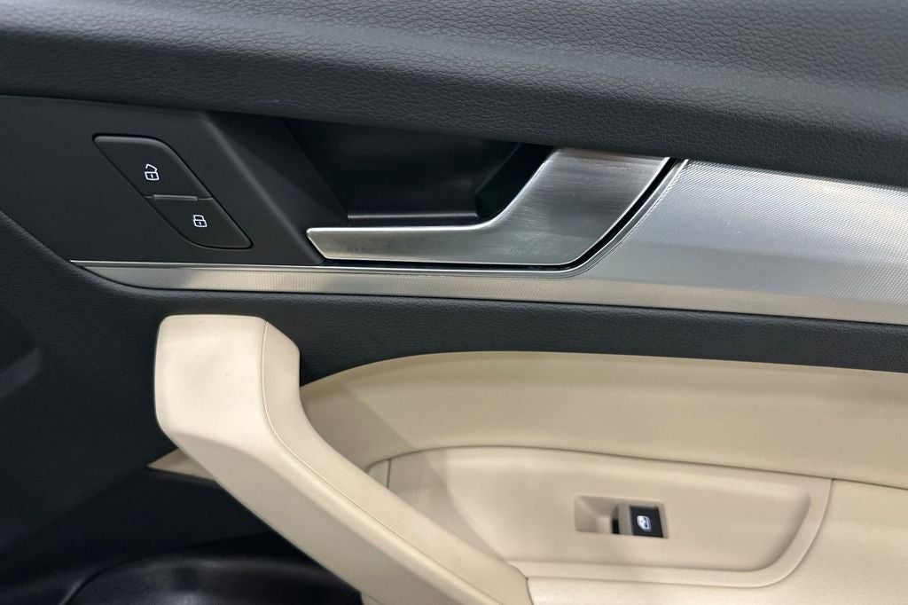 2025 Audi Q5 45 S line Premium quattro