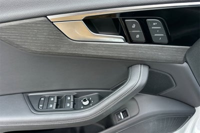2024 Audi A4 45 S line Premium Plus quattro