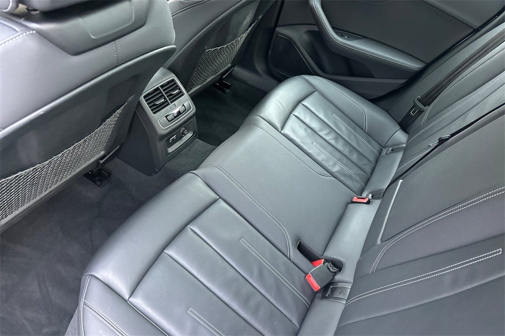 2024 Audi A4 45 S line Premium Plus quattro