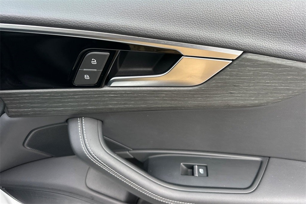 2024 Audi A4 45 S line Premium Plus quattro