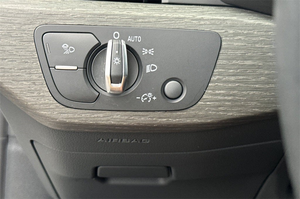 2024 Audi A4 45 S line Premium Plus quattro