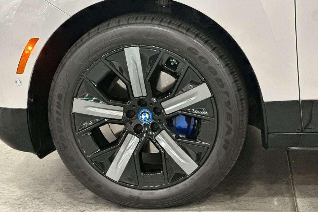 2024 BMW iX xDrive50