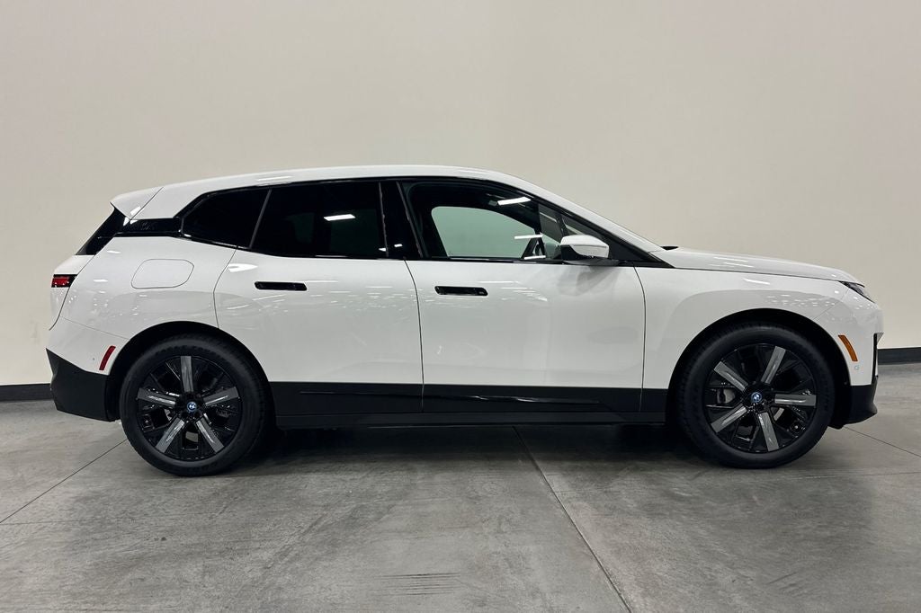 2024 BMW iX xDrive50
