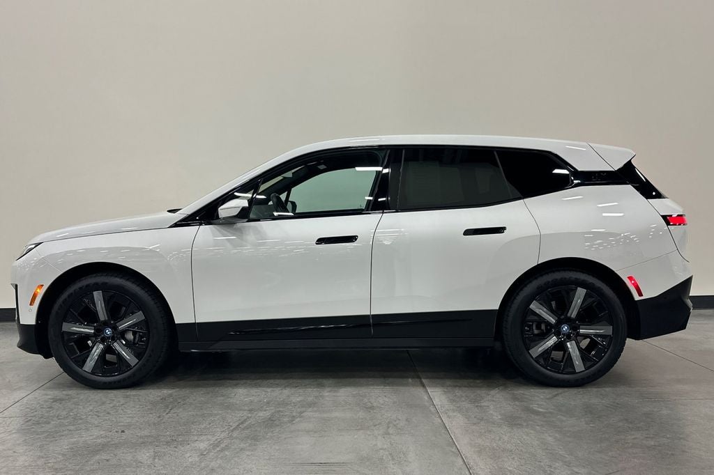 2024 BMW iX xDrive50