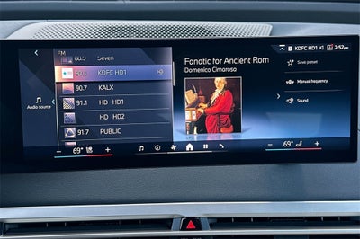 2025 BMW iX xDrive50