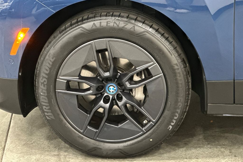 2024 BMW iX xDrive50