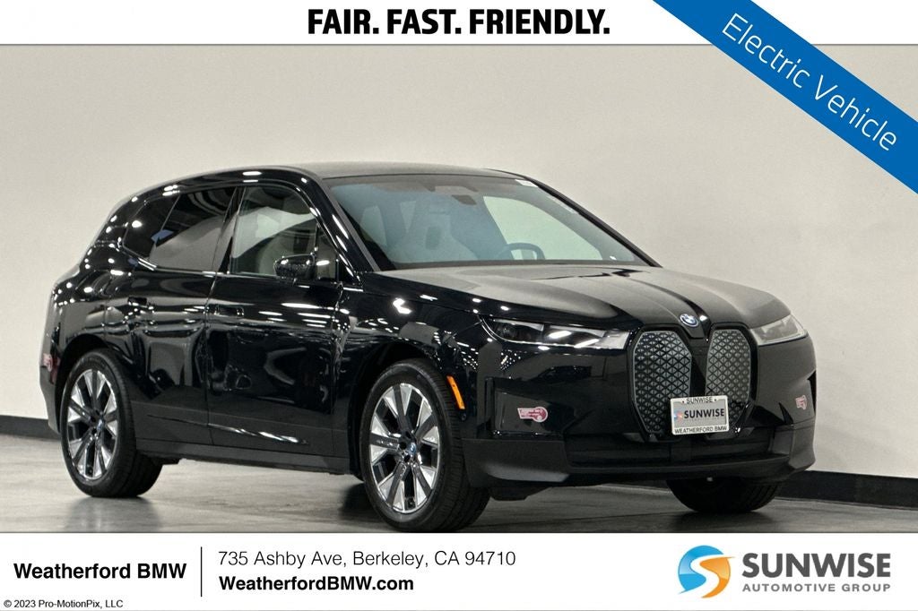 2024 BMW iX xDrive50's photo