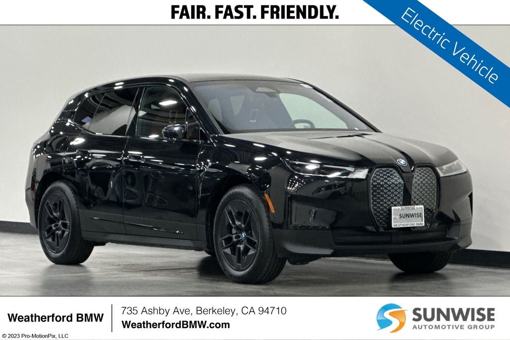 2024 BMW iX xDrive50's photo
