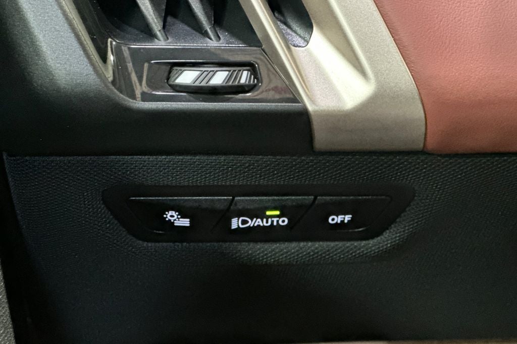 2024 BMW iX xDrive50