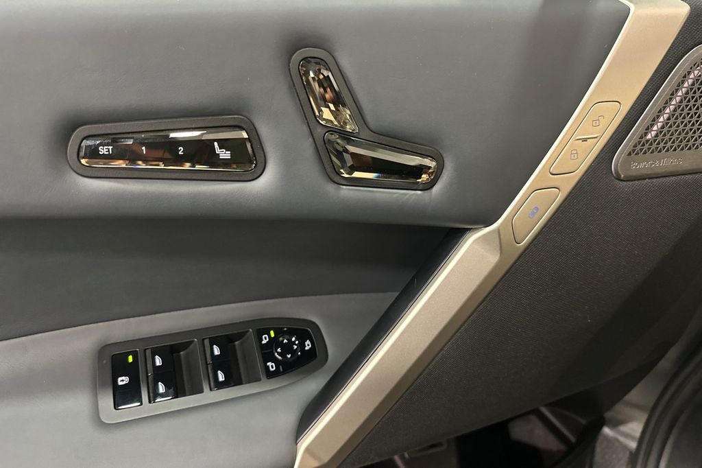 2023 BMW iX M60
