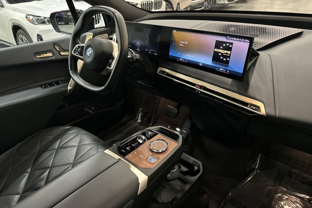 2023 BMW iX M60