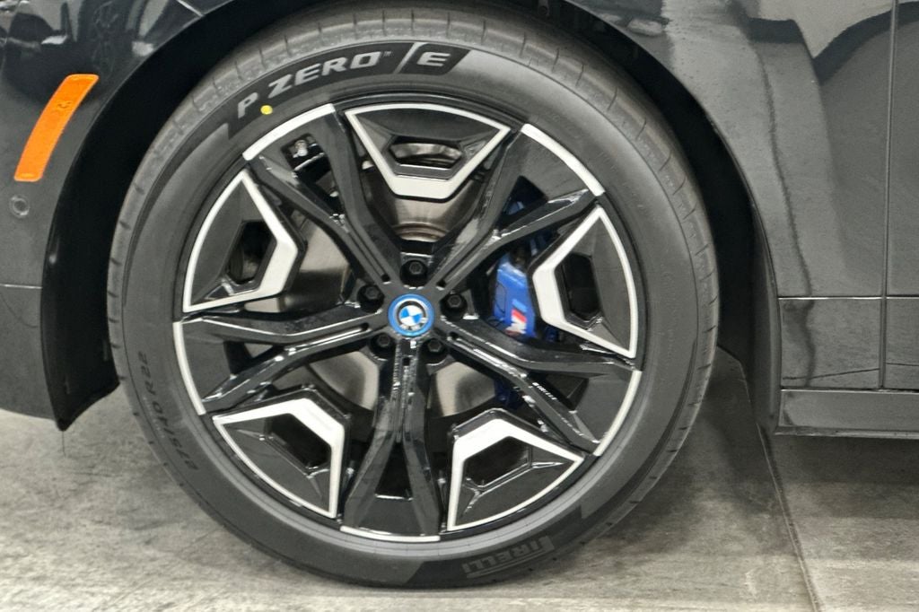 2023 BMW iX M60