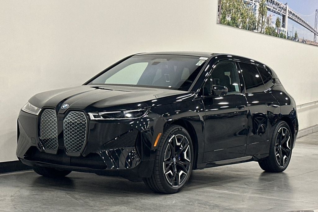2023 BMW iX M60