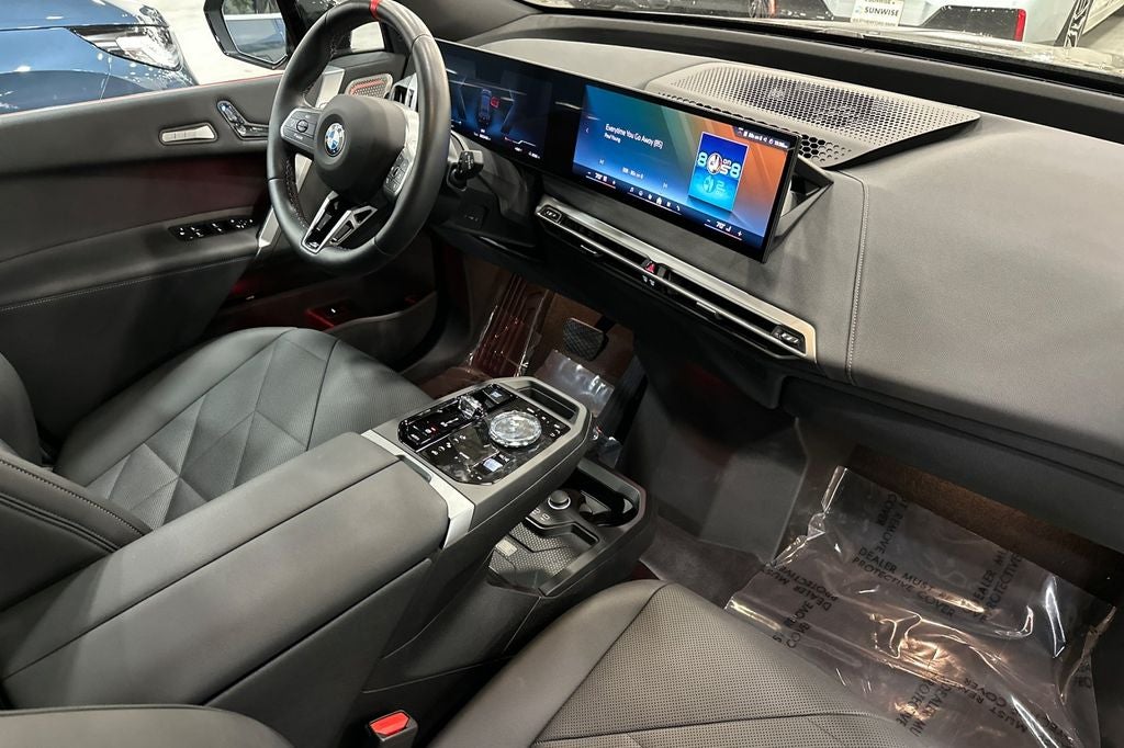 2025 BMW iX M60