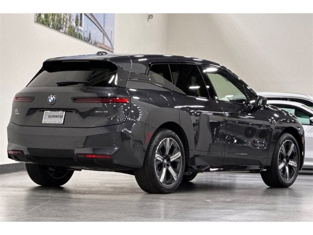 2026 BMW iX xDrive45
