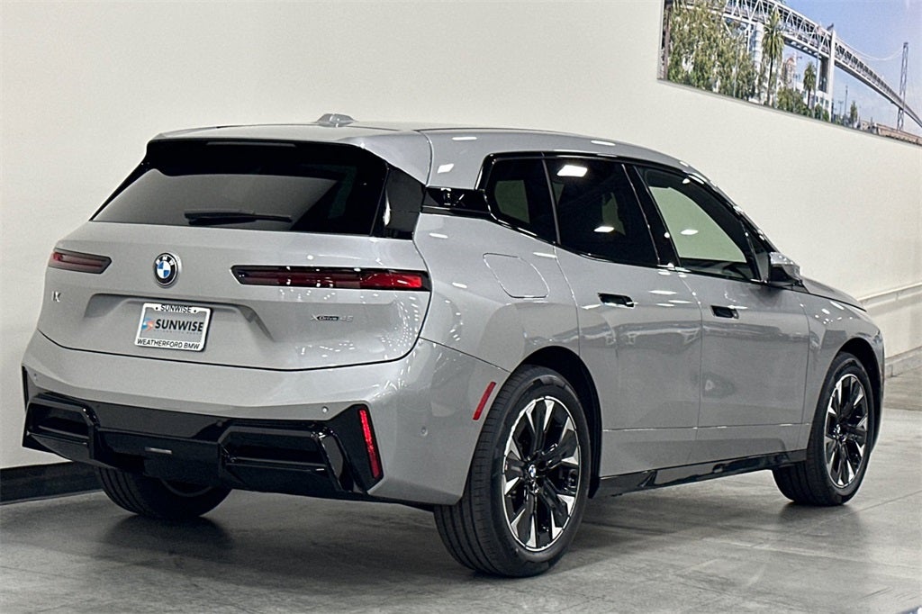 2026 BMW iX xDrive45