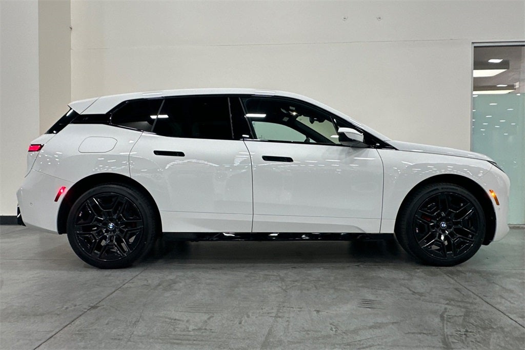 2026 BMW iX xDrive45