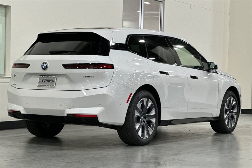 2026 BMW iX xDrive60