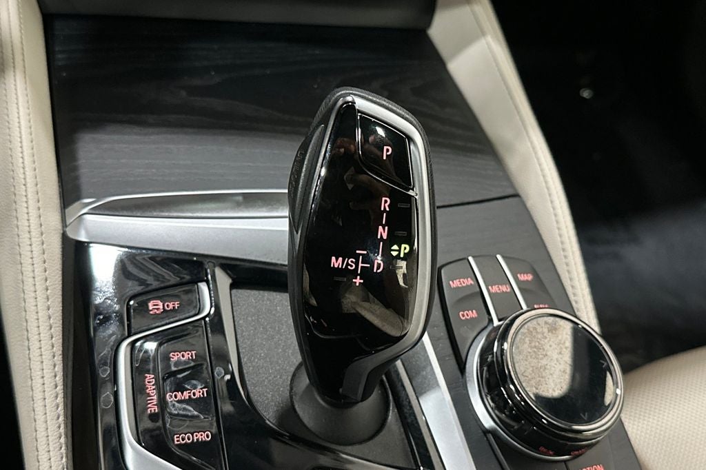 2021 BMW 5 Series M550i xDrive