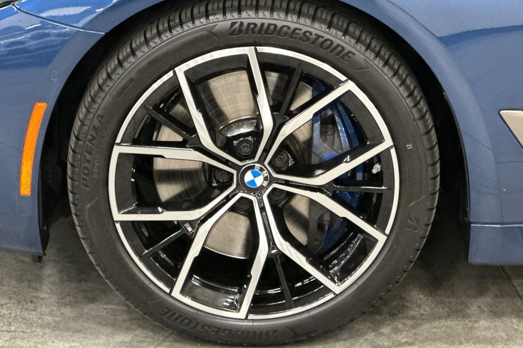 2021 BMW 5 Series M550i xDrive