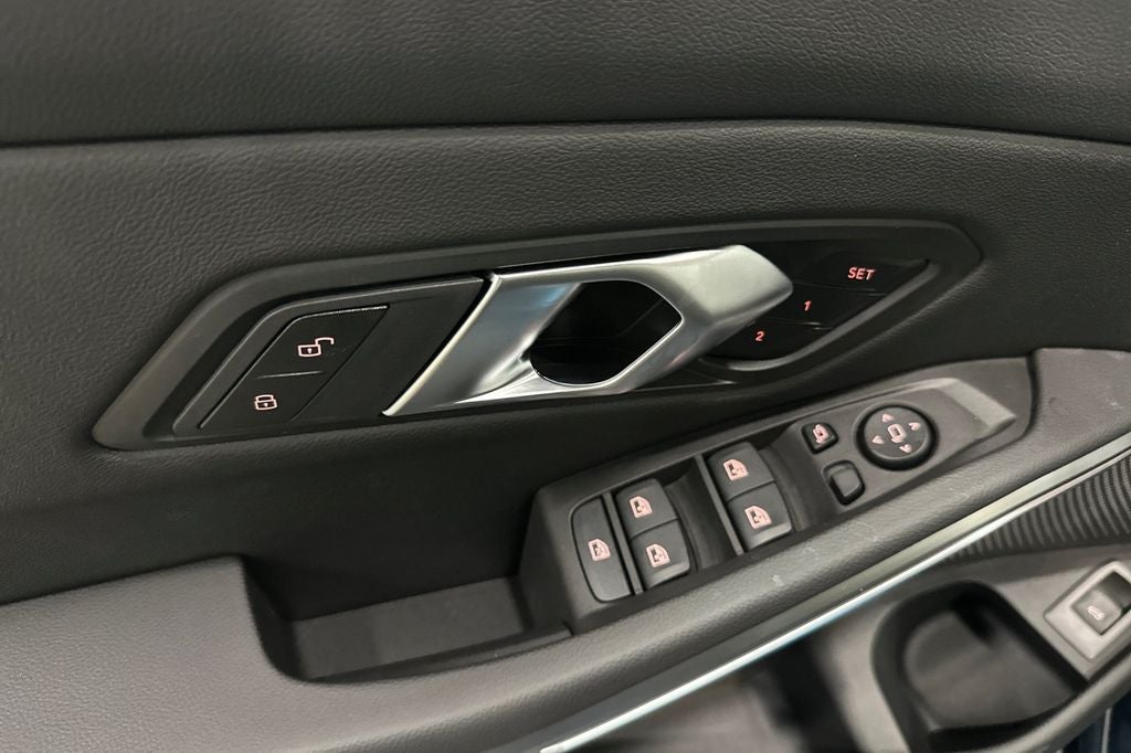 2026 BMW 3 Series 330i