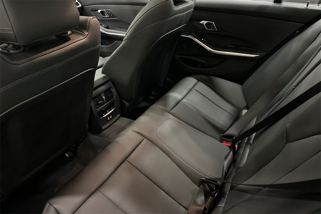 2026 BMW 3 Series 330i