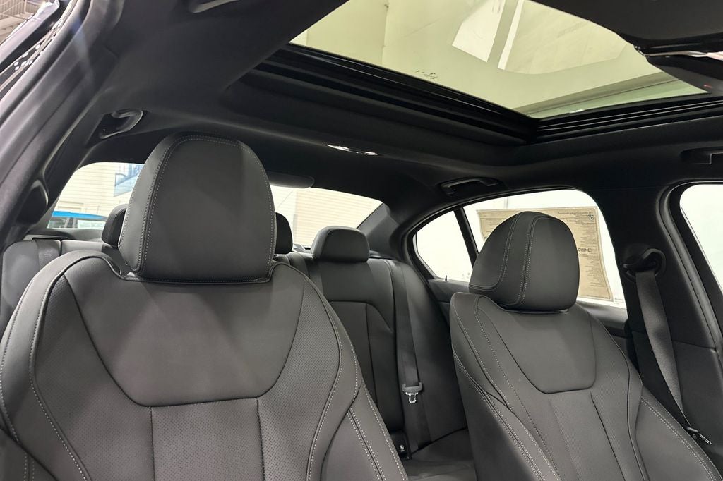 2026 BMW 3 Series 330i