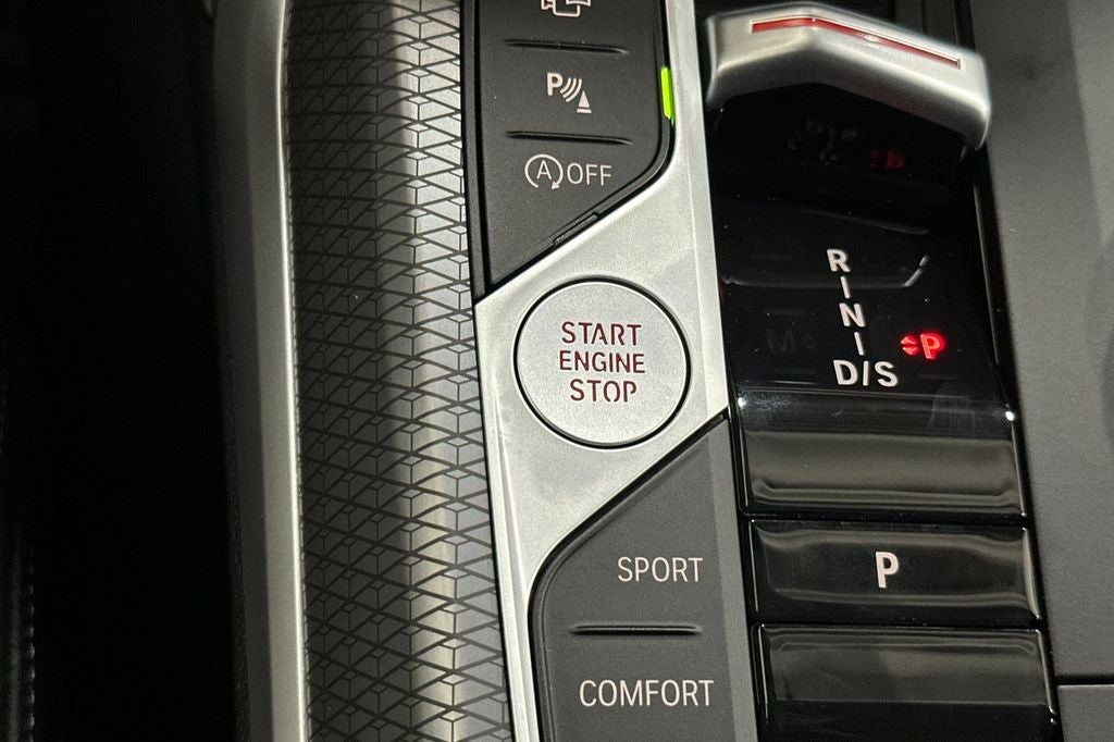 2026 BMW 3 Series 330i